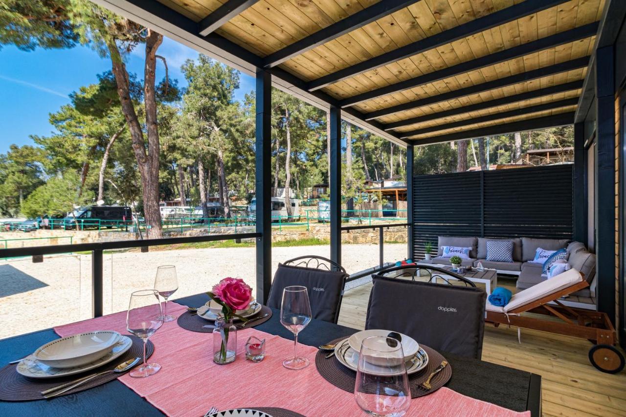 Hemy Casa - Lux Mobile Homes Ровинь Экстерьер фото