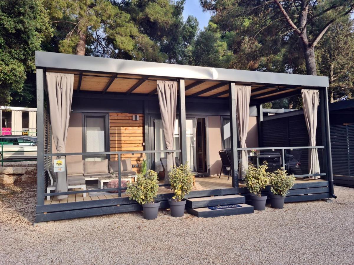 Hemy Casa - Lux Mobile Homes Ровинь Экстерьер фото