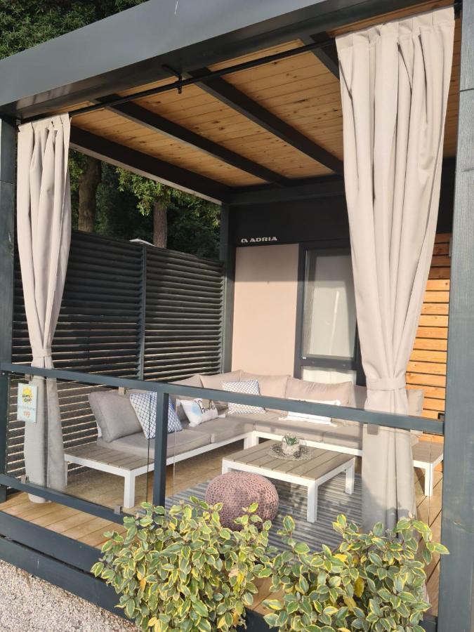 Hemy Casa - Lux Mobile Homes Ровинь Экстерьер фото